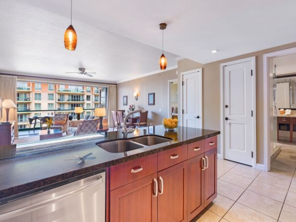 Kaanapali 4BR/4BA Combines Two Premier Beachfront Suites