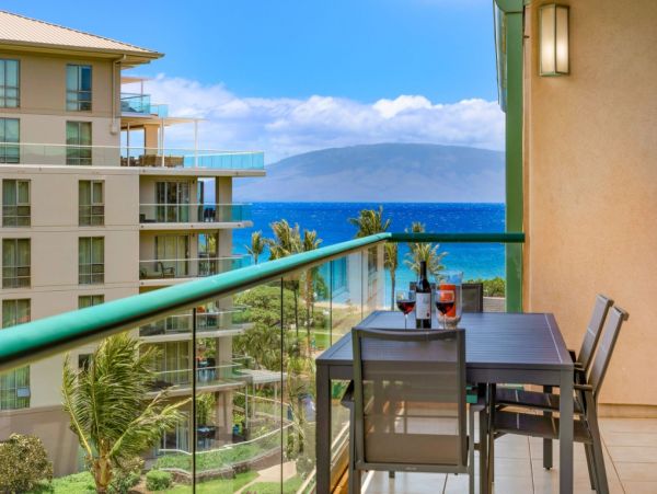 Kaanapali 4BR/4BA Combines Two Premier Beachfront Suites