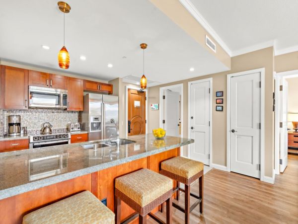 Kaanapali 4BR/4BA Combines Two Premier Beachfront Suites