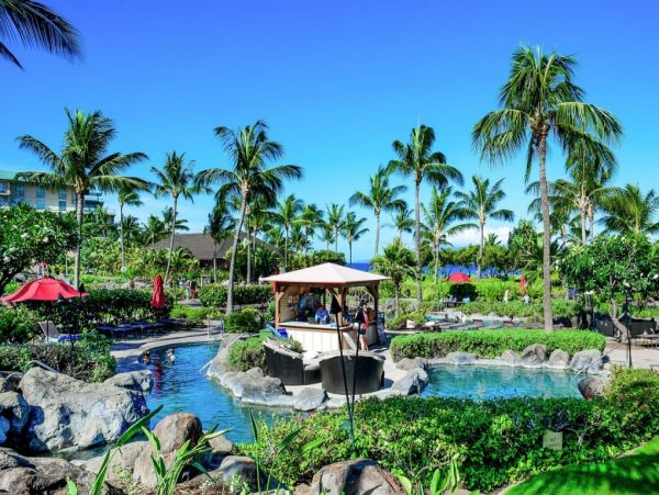 Kaanapali 4BR/4BA Combines Two Premier Beachfront Suites