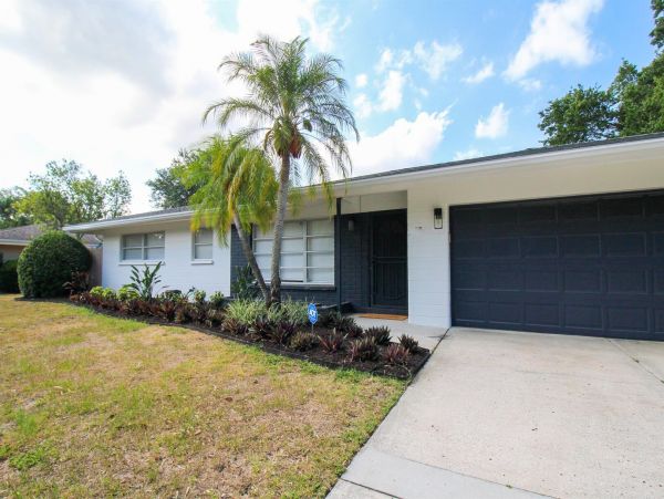 Stunning 3 Bedroom Vacation Rental with Private Pool