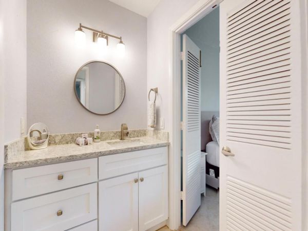 Charming Condo in Longboat Key Located on the Beach