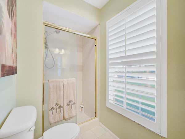 Lovely 3 Vacation Rental with Canal View in Siesta Key