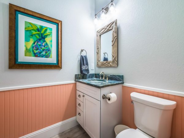 Gulf Front Upscale Four Bedroom Vacation Home in Holmes Beach
