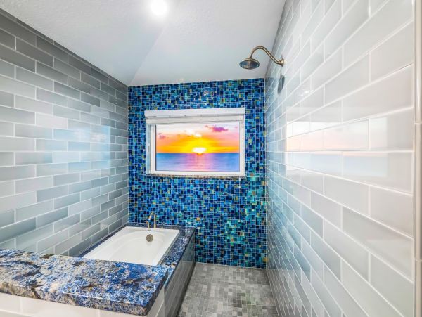 Gulf Front Upscale Four Bedroom Vacation Home in Holmes Beach