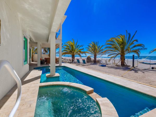 Gulf Front Upscale Four Bedroom Vacation Home in Holmes Beach