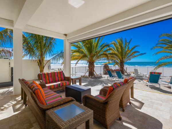 Gulf Front Upscale Four Bedroom Vacation Home in Holmes Beach