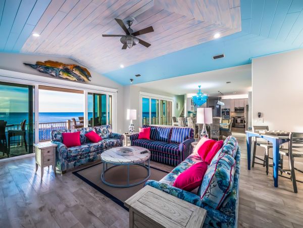Gulf Front Upscale Four Bedroom Vacation Home in Holmes Beach