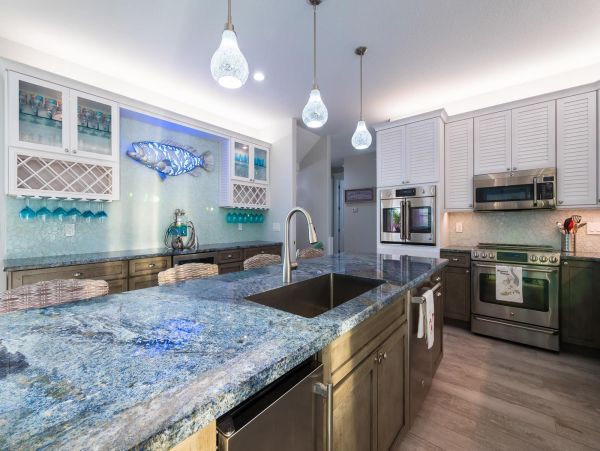 Gulf Front Upscale Four Bedroom Vacation Home in Holmes Beach