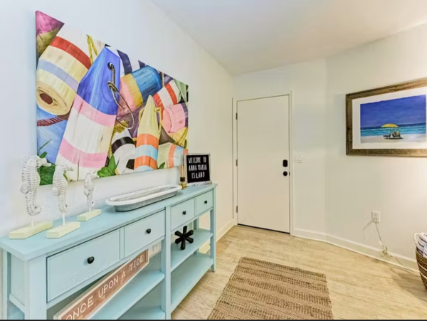 Holmes Beach Vacation Condo with Beach Access & Tennis Court