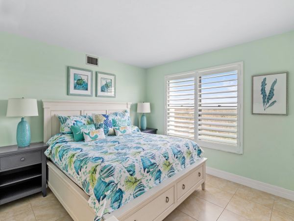 Punta Rassa Peninsula Vacation Condo Two Bedroom