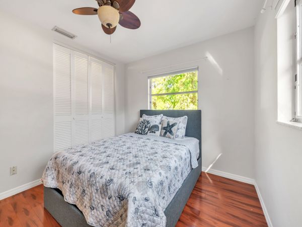 Lovely Clearwater 2 Bedroom Vacation Home