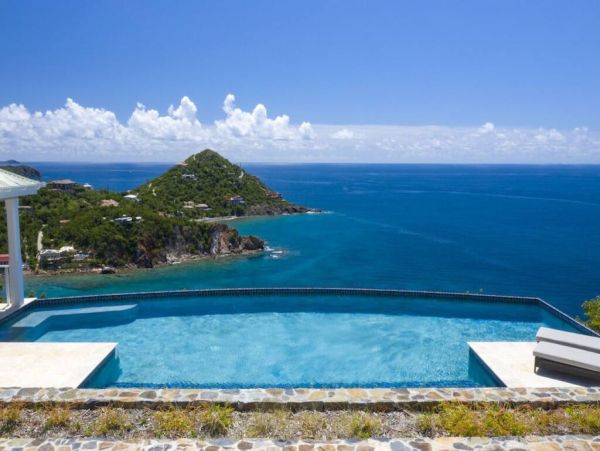 Caribbean Rental with 7 Bedrooms and Great Views