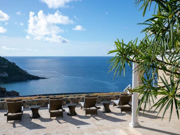 Caribbean Rental with 7 Bedrooms and Great Views