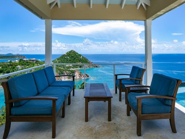 Caribbean Rental with 7 Bedrooms and Great Views