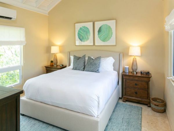 Caribbean Rental with 7 Bedrooms and Great Views