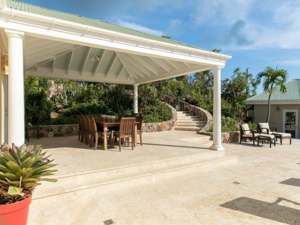 Caribbean Rental with 7 Bedrooms and Great Views