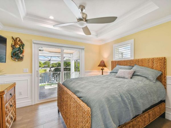 Sarasota Canal Front Vacation Home Four Bedroom
