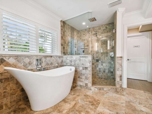 Sarasota Canal Front Vacation Home Four Bedroom