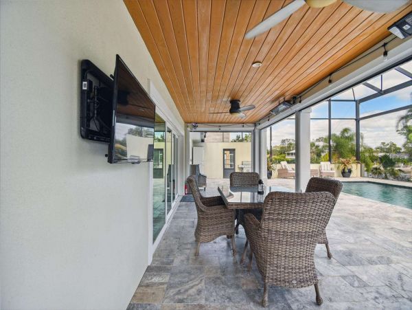Sarasota Canal Front Vacation Home Four Bedroom