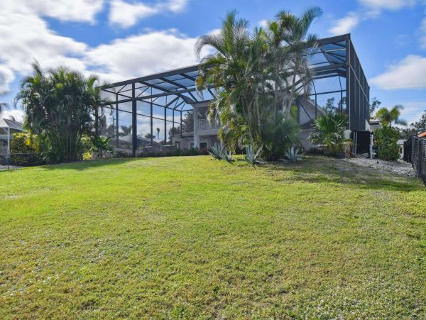 Sarasota Canal Front Vacation Home Four Bedroom