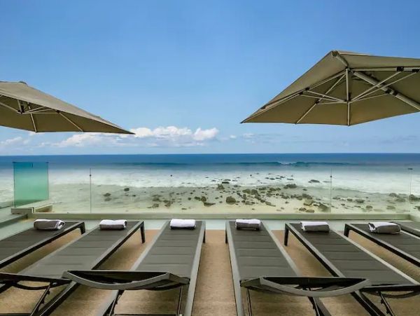 Stunning Views Malibu Vacation Home Sleeps 10 Guests