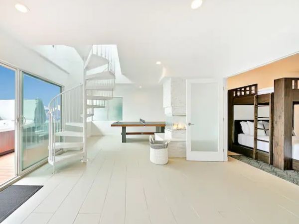 Stunning Views Malibu Vacation Home Sleeps 10 Guests