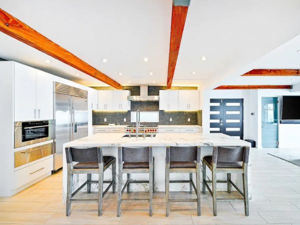 Stunning Views Malibu Vacation Home Sleeps 10 Guests