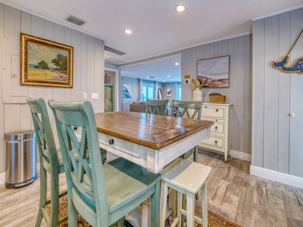 Lovely Cottage with 3 Bedrooms & Full Ocean Views