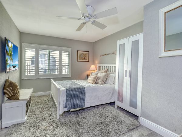 Lovely Cottage with 3 Bedrooms & Full Ocean Views