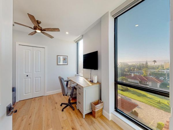 Gulf-front 3 Bedroom Condo in Longboat Key