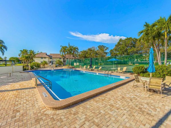 Gulf-front 3 Bedroom Condo in Longboat Key