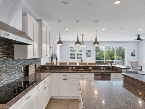 Luxury Siesta Key Vacation Rental - Beachfront Villa Near Siesta Key Village