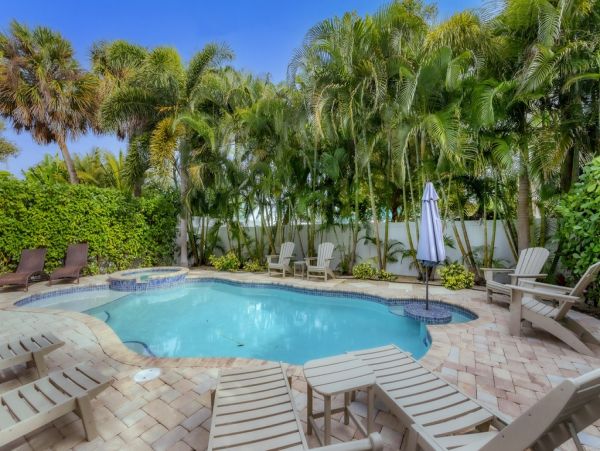 Luxury Siesta Key Vacation Rental - Beachfront Villa Near Siesta Key Village