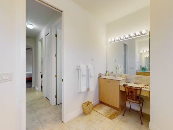 Cape Coral Amazing Getaway Four Bedroom Private Caged Pool