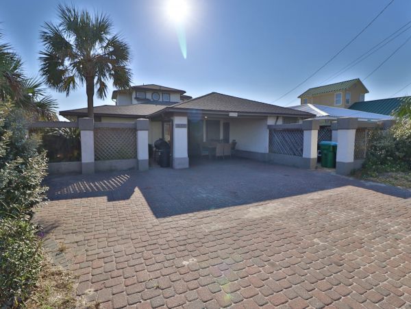 Full Ocean Views 5 Bedroom Vacation Rental