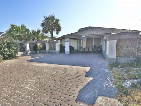 Full Ocean Views 5 Bedroom Vacation Rental