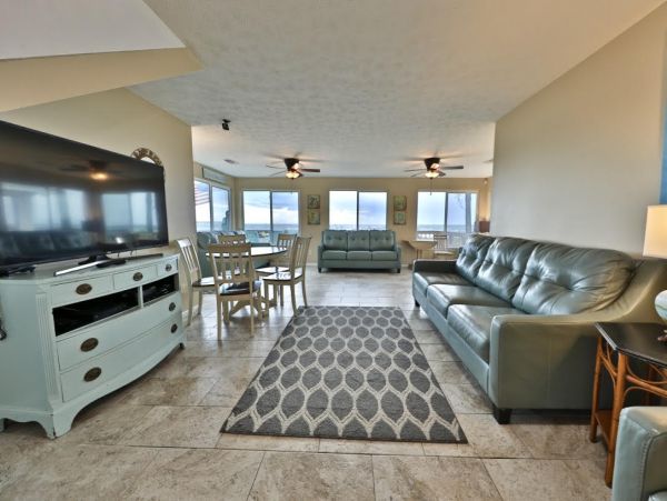 Full Ocean Views 5 Bedroom Vacation Rental