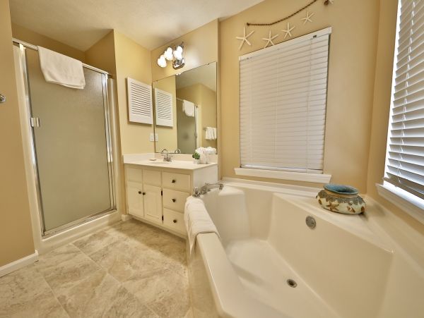 Full Ocean Views 5 Bedroom Vacation Rental