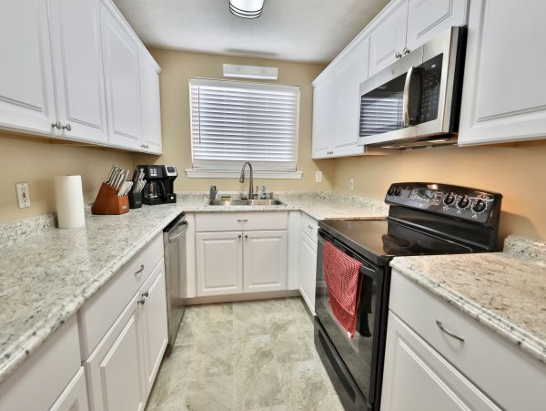 Full Ocean Views 5 Bedroom Vacation Rental