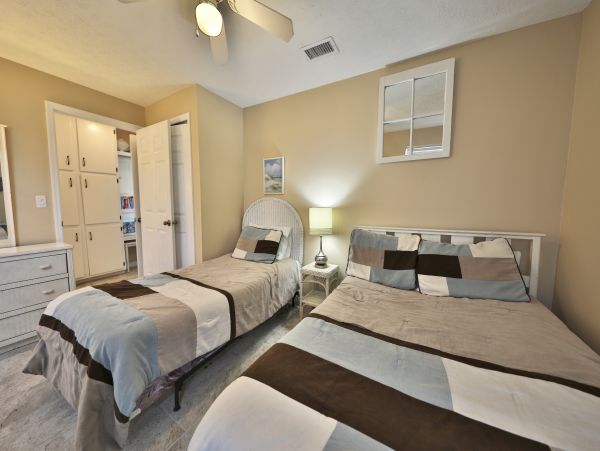 Full Ocean Views 5 Bedroom Vacation Rental