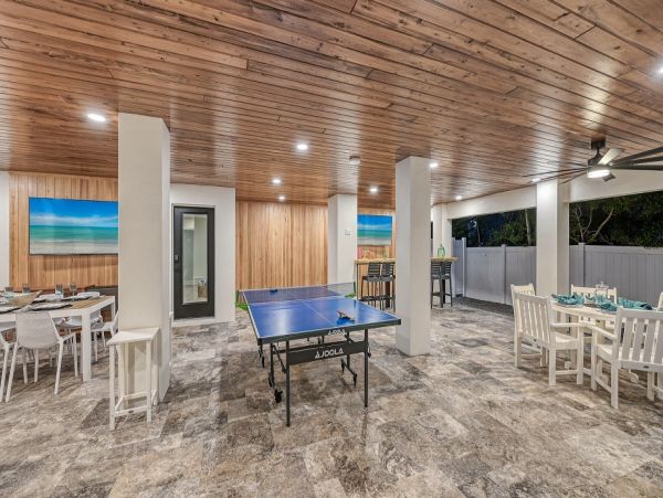 Luxury Vacation Rental 7 Bedroom, Private Pool & Terrace