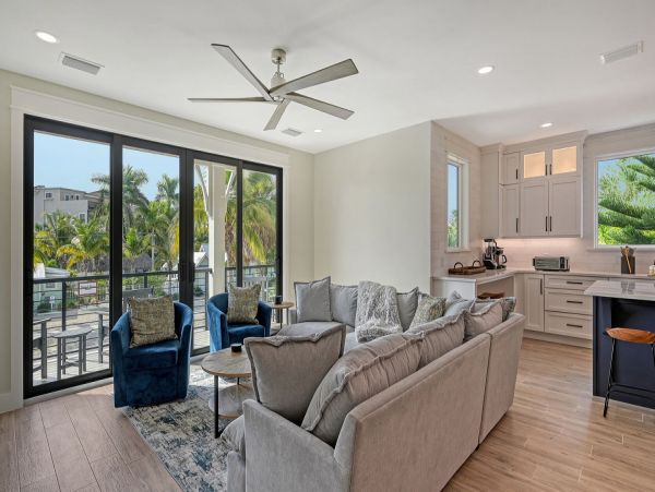 Luxury Vacation Rental 7 Bedroom, Private Pool & Terrace
