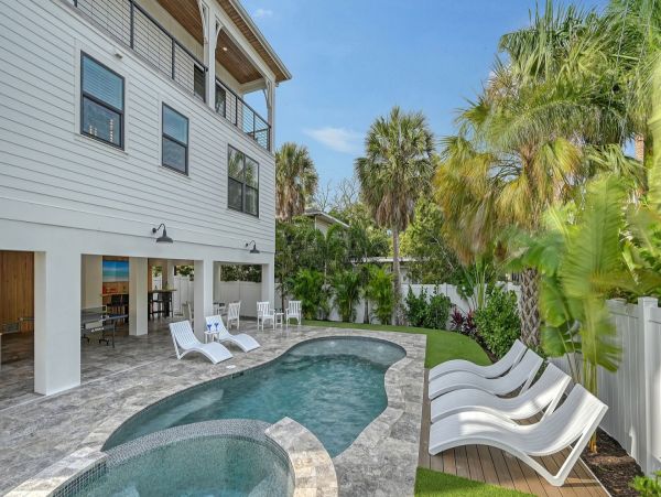 Luxury Vacation Rental 7 Bedroom, Private Pool & Terrace
