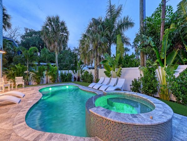 Luxury Vacation Rental 7 Bedroom, Private Pool & Terrace