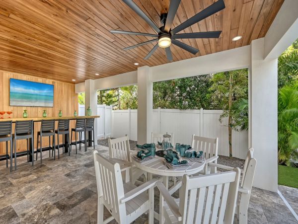 Luxury Vacation Rental 7 Bedroom, Private Pool & Terrace