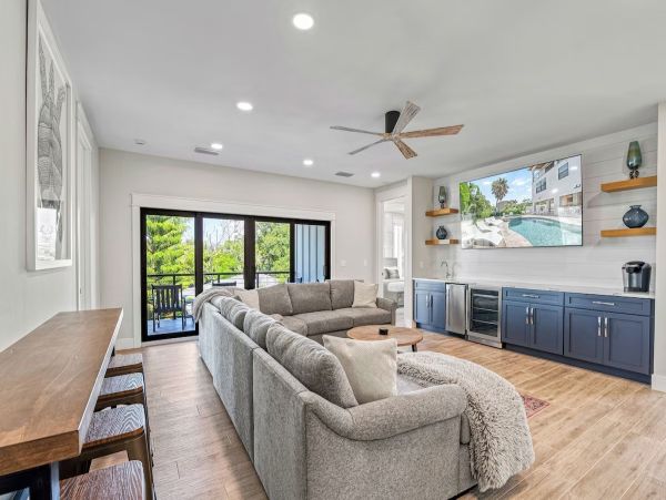 Luxury Vacation Rental 7 Bedroom, Private Pool & Terrace