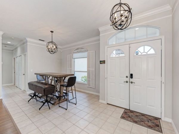 Beautiful Osprey Vacation Pool Home Sleeps Six Guests