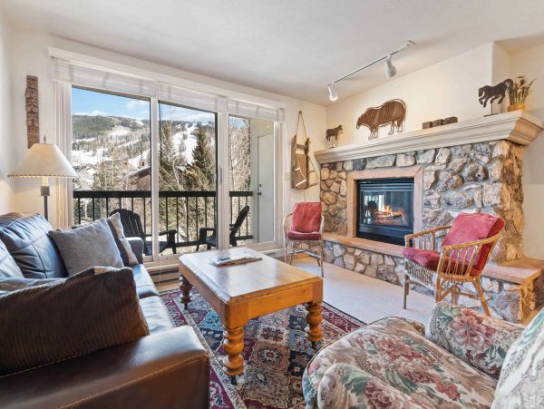 Beaver Creek Two Bedrooms Ski in / Ski out