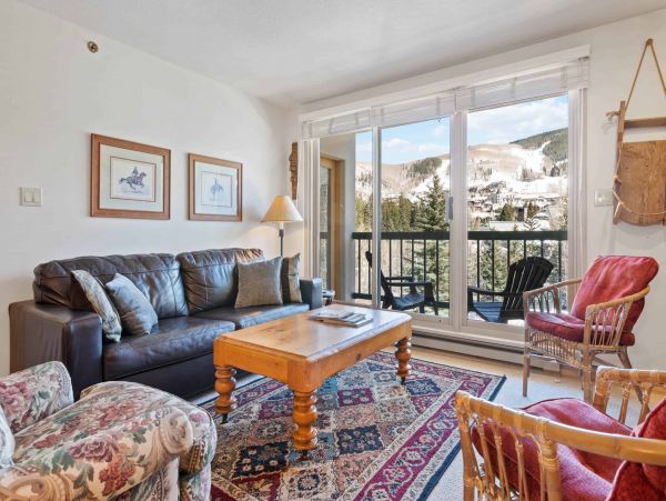Beaver Creek Two Bedrooms Ski in / Ski out